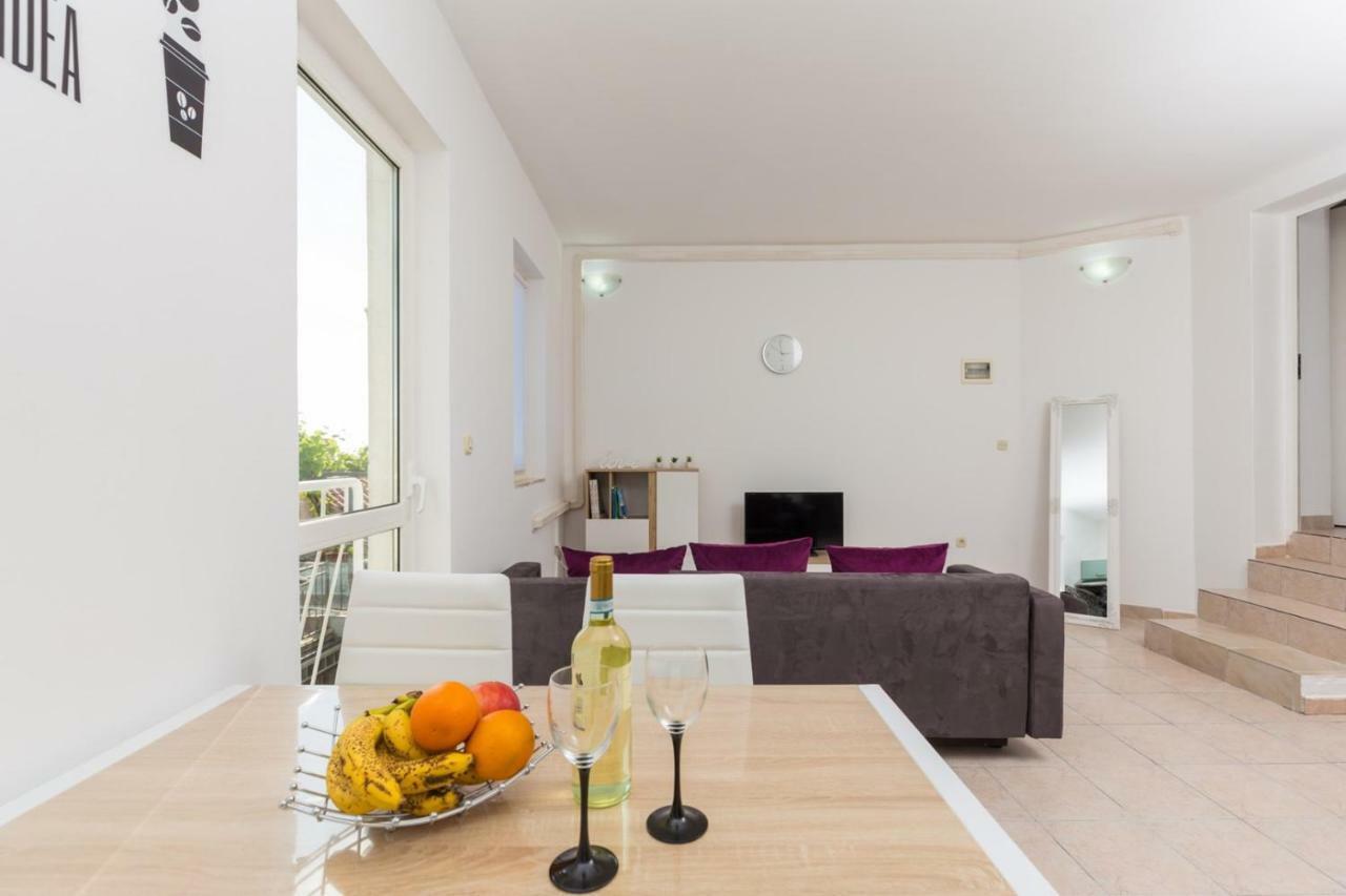 Apartment Kucera Rovinj Exterior foto