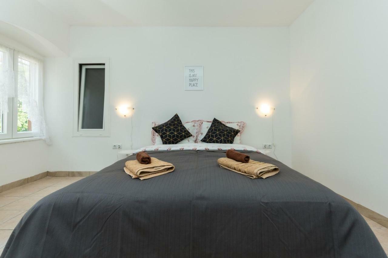 Apartment Kucera Rovinj Exterior foto
